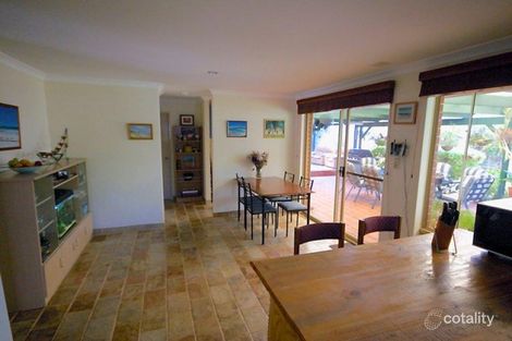 Property photo of 6 Wattle Bird Court Broadwater WA 6280