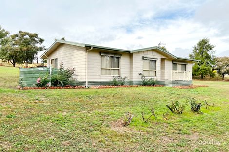 Property photo of 31 Donges Road Young NSW 2594