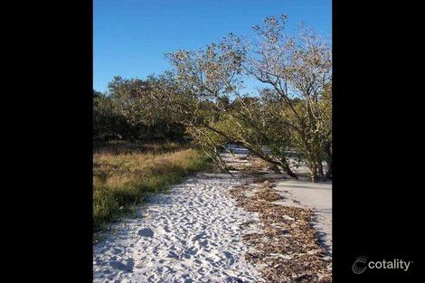 Property photo of 51 Campbell Parade Beachmere QLD 4510