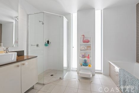 Property photo of 406/4 Como Crescent Southport QLD 4215