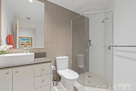 Property photo of 406/4 Como Crescent Southport QLD 4215