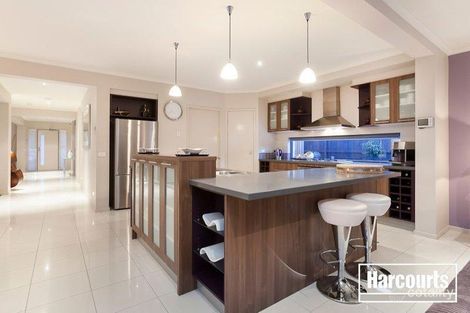 Property photo of 12 Oakmoss Place Berwick VIC 3806