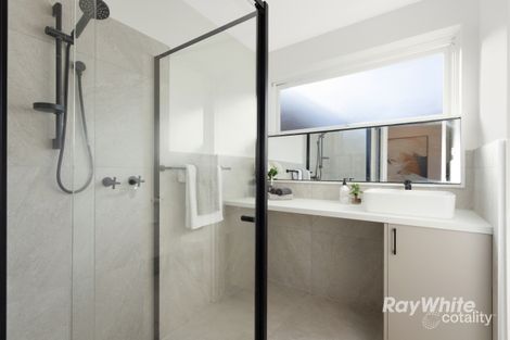 Property photo of 4/24 Lillimur Road Ormond VIC 3204