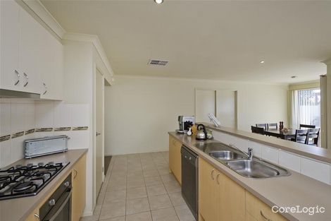 Property photo of 22 Caradon Drive Truganina VIC 3029