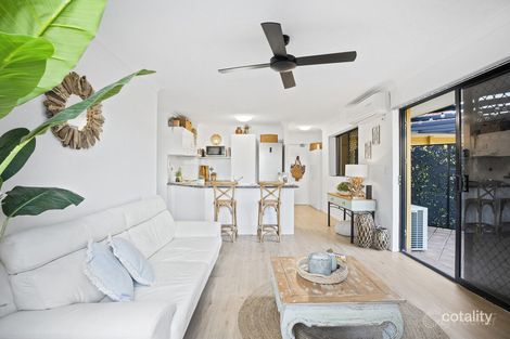 27/10-12 Bath St, Labrador, QLD 4215