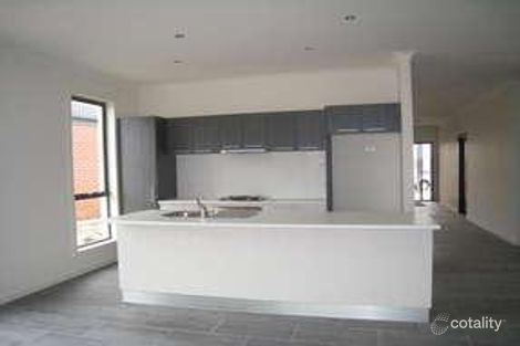 Property photo of 28 Fantail Crescent Williams Landing VIC 3027