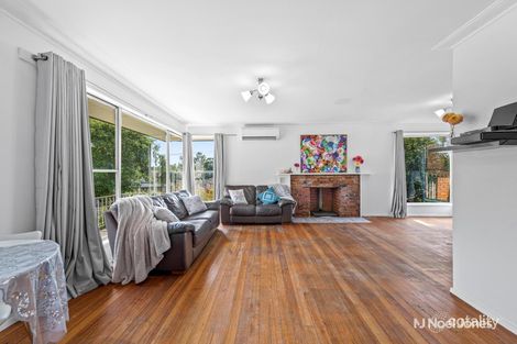 Property photo of 10 Wallace Way Mooroolbark VIC 3138