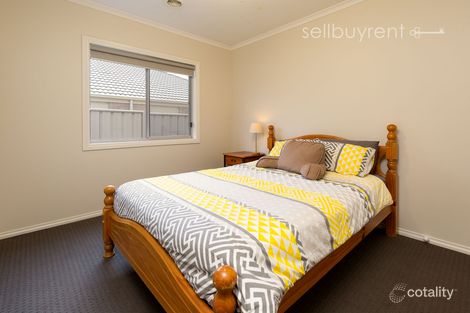 Property photo of 16 Maygar Avenue Wodonga VIC 3690