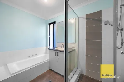 Property photo of 104 Boatwright Avenue Haynes WA 6112