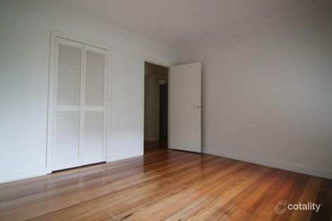 Property photo of 18 Valency Road Glen Iris VIC 3146