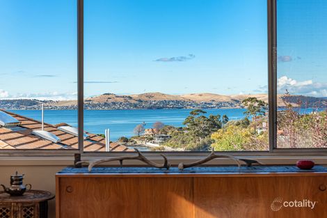 Property photo of 2/16 Chessington Court Sandy Bay TAS 7005