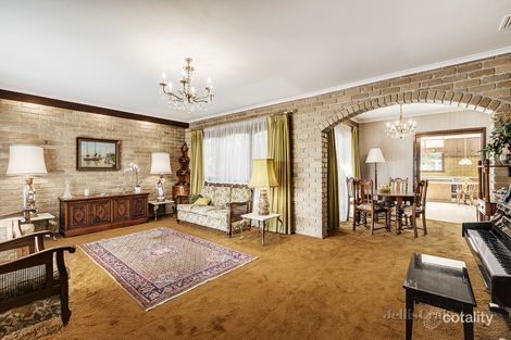 Property photo of 8 Rathmullen Quadrant Doncaster VIC 3108