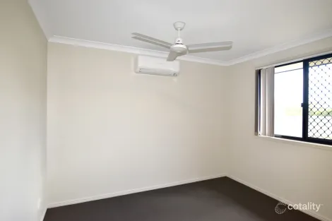 Property photo of 8 Wyara Close Clinton QLD 4680