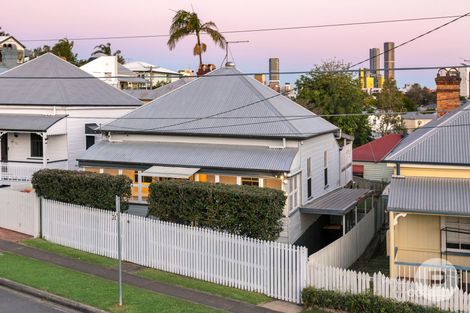 Property photo of 31 Prospect Terrace Kelvin Grove QLD 4059