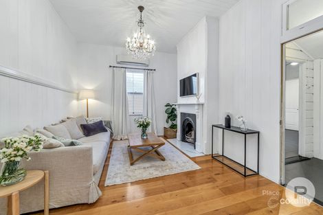 Property photo of 31 Prospect Terrace Kelvin Grove QLD 4059