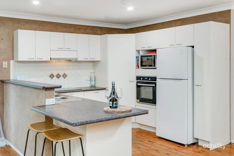 Property photo of 4 Fern Close Wyoming NSW 2250