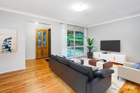 Property photo of 4 Fern Close Wyoming NSW 2250
