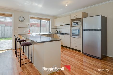 Property photo of 7 Violet Way Cranbourne VIC 3977