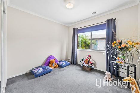 Property photo of 10 Taradale Street Cranbourne North VIC 3977