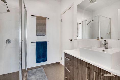Property photo of 50 Brunswick Crescent Craigieburn VIC 3064