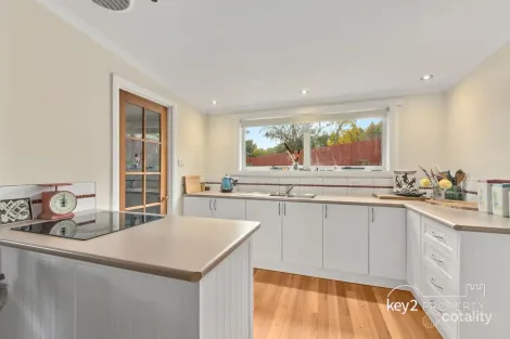 Property photo of 9 Parsonage Street Deloraine TAS 7304