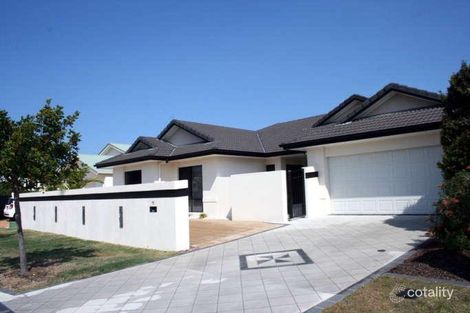 Property photo of 11 Dominica Place Parrearra QLD 4575