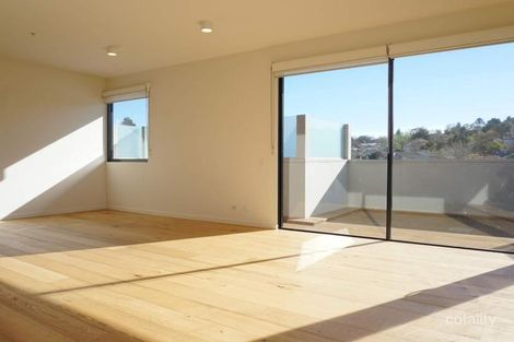 Property photo of 15/8 Burton Crescent Ivanhoe East VIC 3079