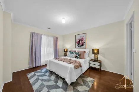 Property photo of 8 Michaelia Close Cranbourne West VIC 3977