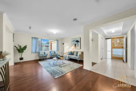 Property photo of 8 Michaelia Close Cranbourne West VIC 3977