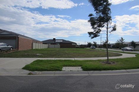 27 Edenbrook Cct, Pakenham, VIC 3810