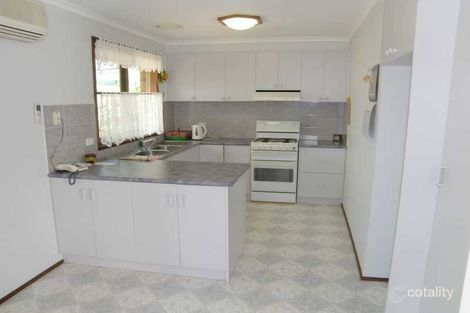 Property photo of 13 Rhus Court Werribee VIC 3030