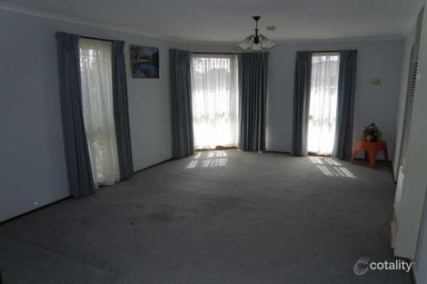Property photo of 13 Rhus Court Werribee VIC 3030