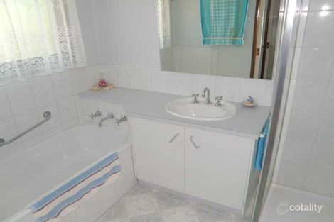 Property photo of 13 Rhus Court Werribee VIC 3030