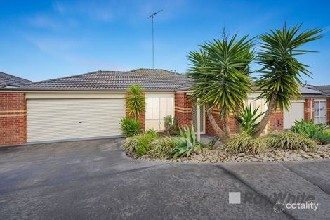 Property photo of 2/12 Renlik Court Pakenham VIC 3810