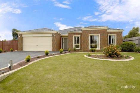 42 Cherryhills Dr, Cranbourne, VIC 3977