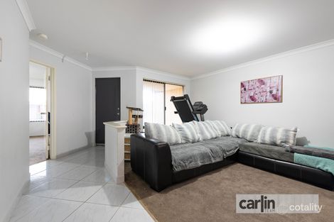 Property photo of 11 Heathcote Way Bertram WA 6167