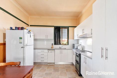 Property photo of 4 Gidley Street West Tamworth NSW 2340