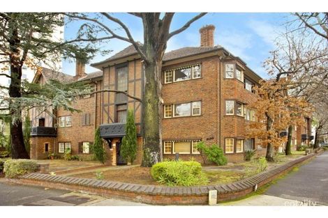 Property photo of 21/628 St Kilda Road Melbourne VIC 3004