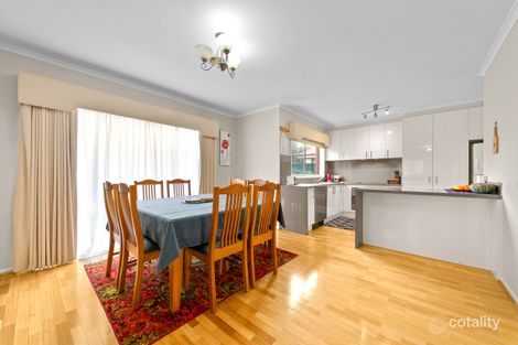 Property photo of 10 Shay Close Narre Warren South VIC 3805