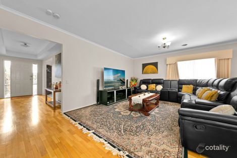 Property photo of 10 Shay Close Narre Warren South VIC 3805