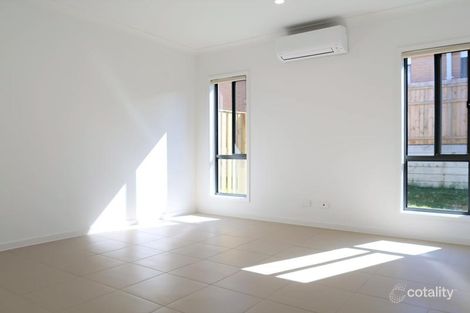 Property photo of 87 Napier Circuit Silkstone QLD 4304