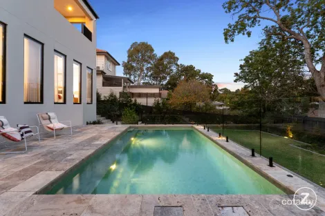 Property photo of 62 Valley Parade Glen Iris VIC 3146