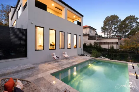 Property photo of 62 Valley Parade Glen Iris VIC 3146