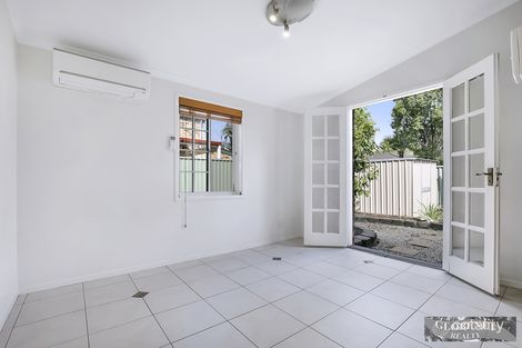 Property photo of 2/11 Pine Tree Close Fitzgibbon QLD 4018