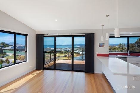 Property photo of 13 Whistler Close Mirador NSW 2548