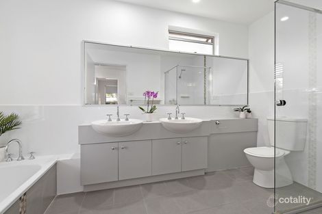 Property photo of 20 Stralock Street Chapel Hill QLD 4069