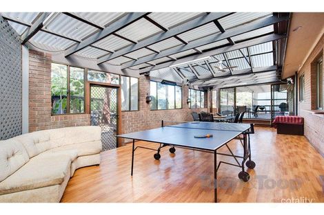 Property photo of 42 Hamilton Crescent Aberfoyle Park SA 5159