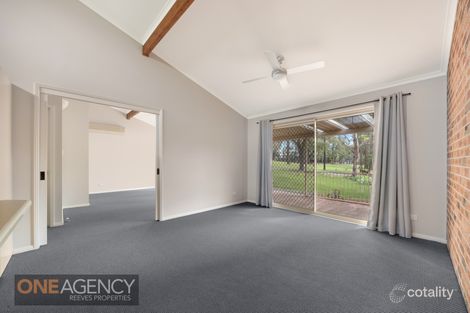 Property photo of 1/8A Regatta Place Leonay NSW 2750