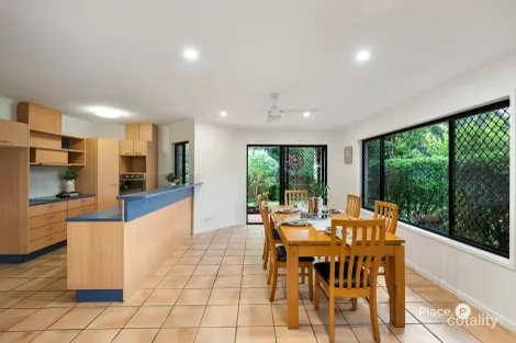 Property photo of 9 Coronet Close Carindale QLD 4152