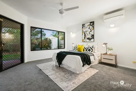 Property photo of 9 Coronet Close Carindale QLD 4152